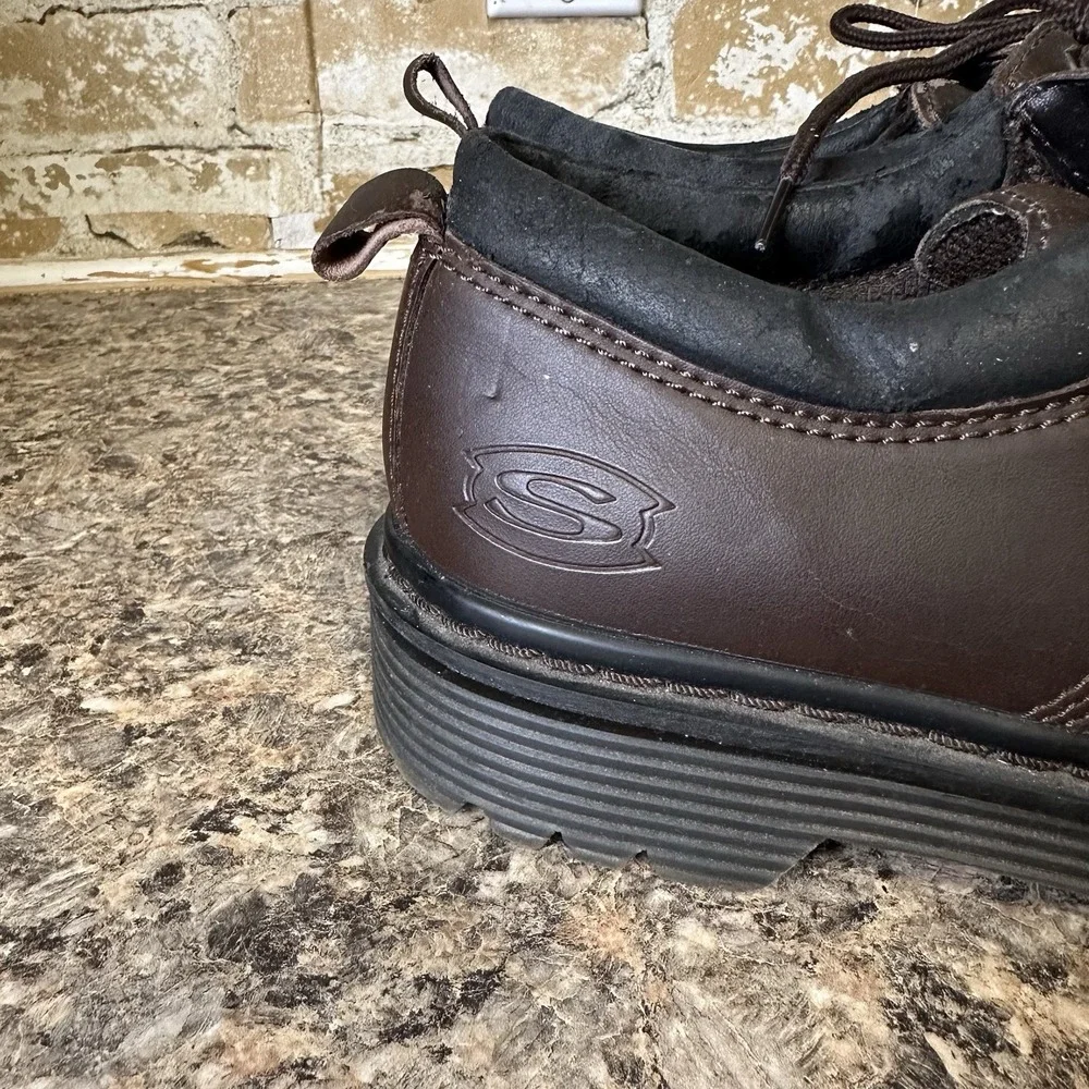 Skechers please feel